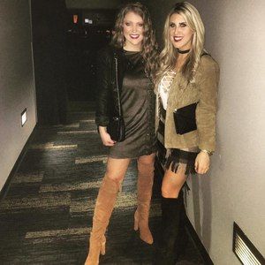 Meet your Posher, Kayla